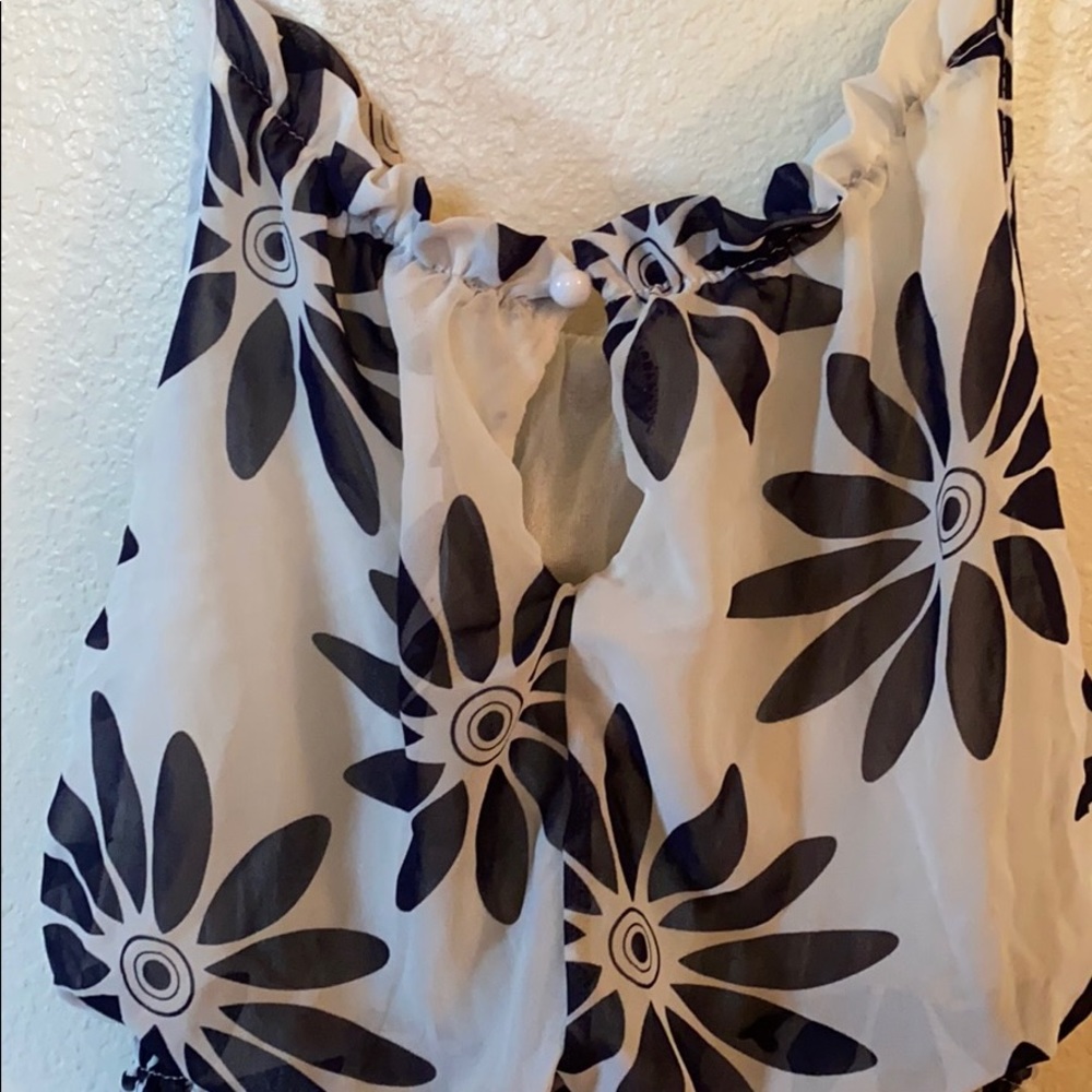 Dress - Picture 4 of 4